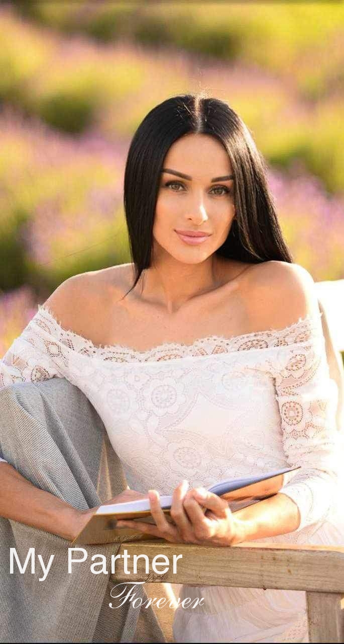 Gorgeous Lady from Ukraine - Yuliya from Kiev, Ukraine