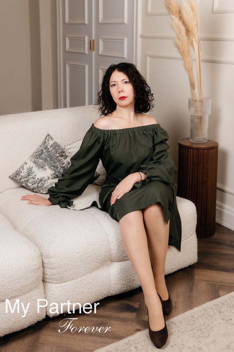 International Marriage Agency to Meet Marina from Minsk, Belarus