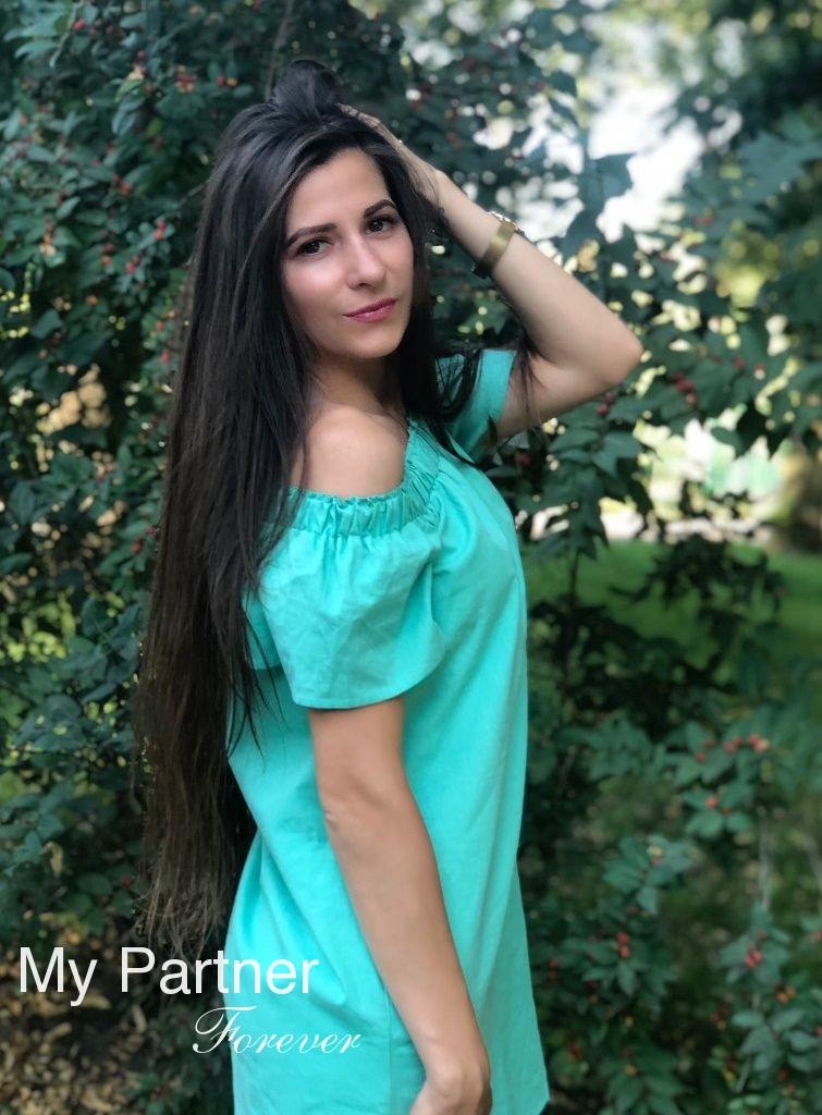 Online Dating with Beautiful Ukrainian Girl Aleksandra from Vinnitsa, Ukraine