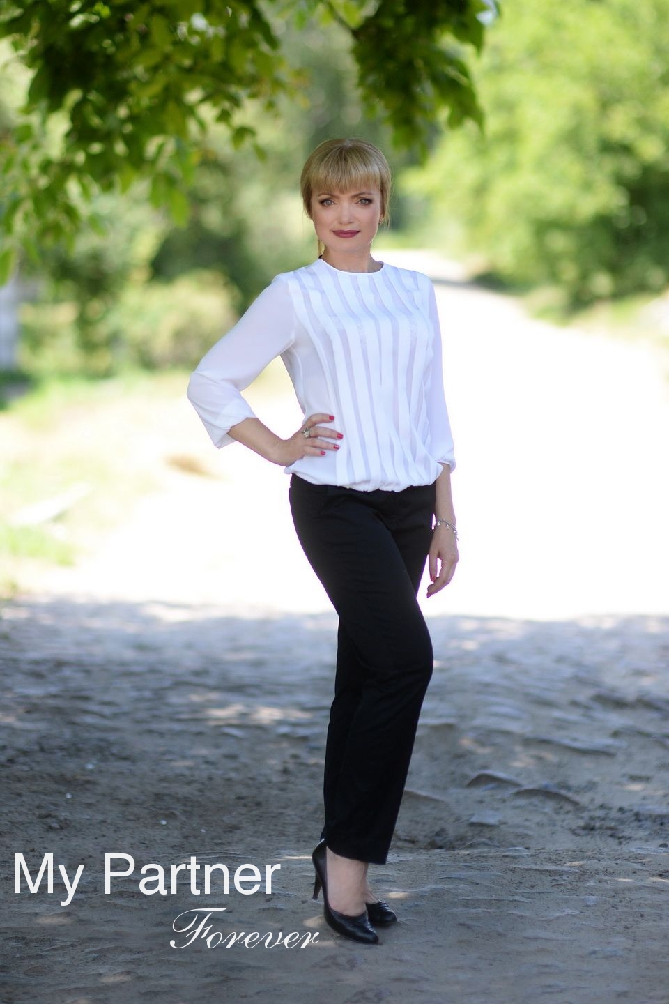 Online Dating with Pretty Ukrainian Girl Nataliya from Kharkov, Ukraine