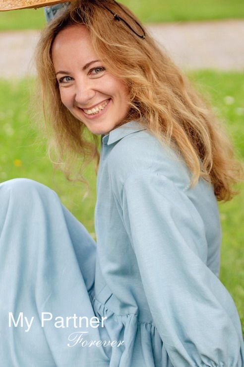 Online Dating with Stunning Belarusian Girl Irina from Grodno, Belarus