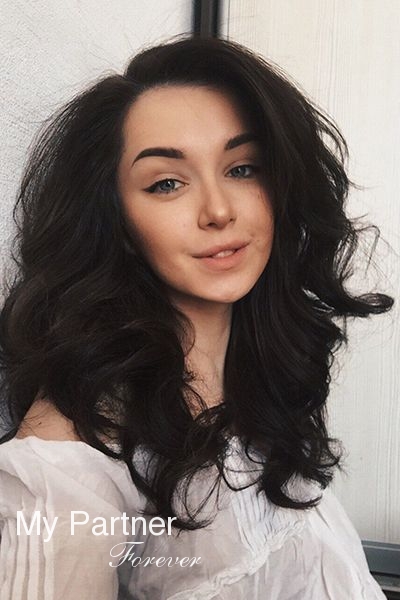 Single Russian Girl Alina from Almaty, Kazakhstan