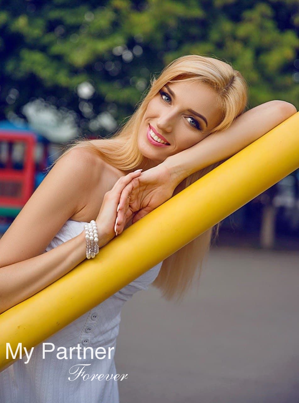 Stunning Ukrainian Lady Irina from Kiev, Ukraine