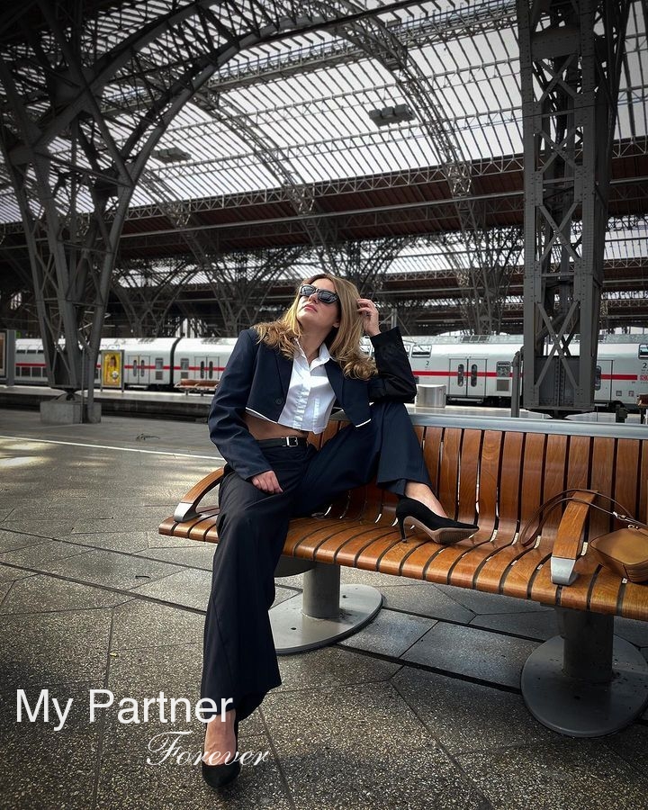 Stunning Woman from Ukraine - Alyona from Kiev, Ukraine